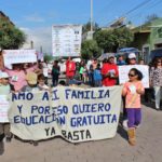 Marcha de maestros y padres de familia en contra de las reformas en Jerez