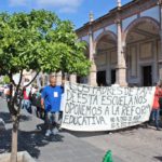 Marcha de maestros y padres de familia en contra de las reformas en Jerez