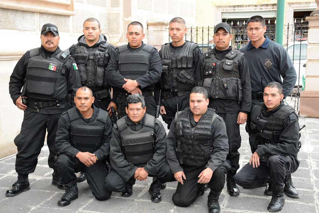 Festejan a agentes municipales por día del policía en Jerez