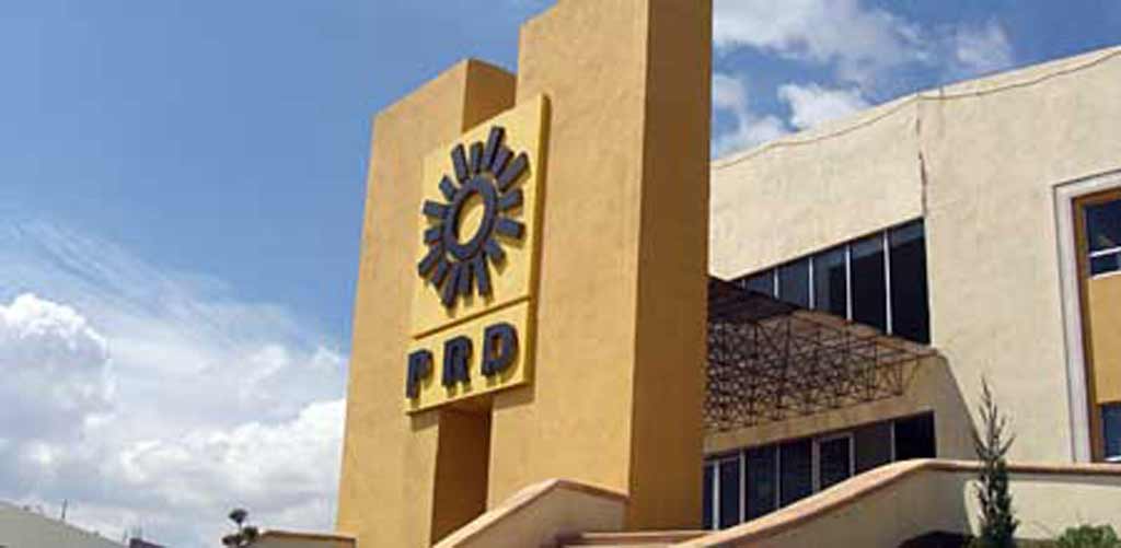 El PRD tiene incritos a 18 precandidatos a diputados federales en 2015