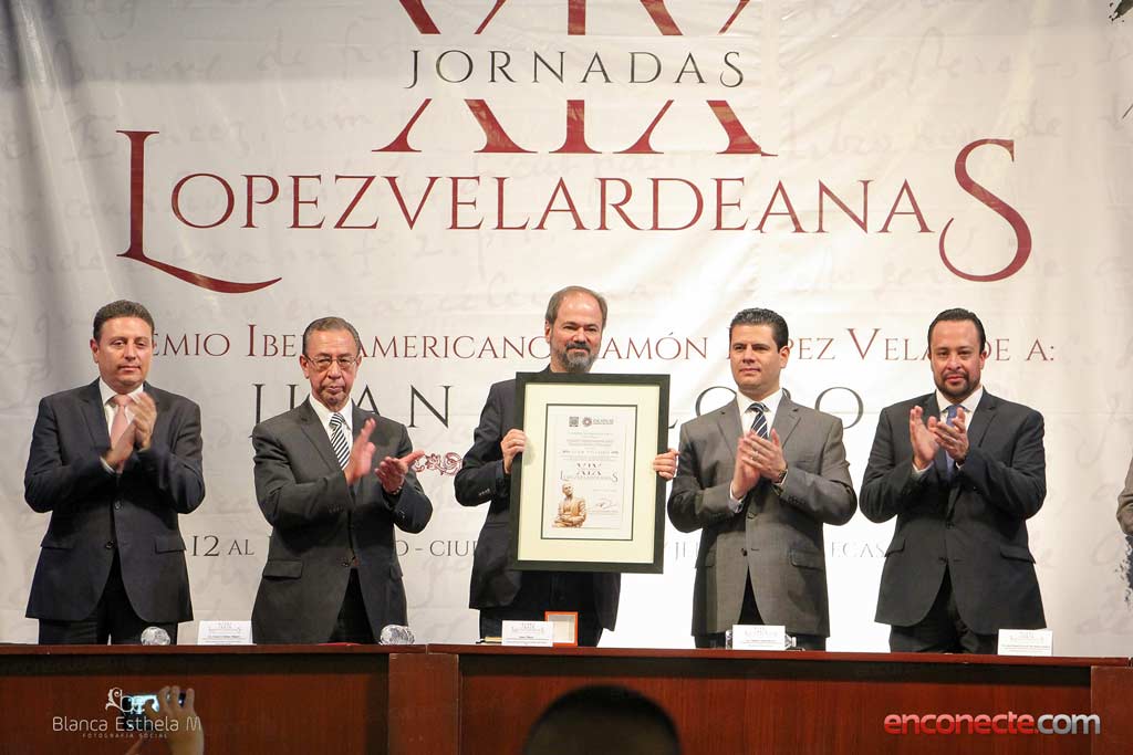 Entregan el Premio Iberoamericano Ramón López Velarde 2016