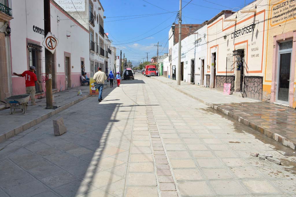 Abre a la circulación tramo de calle García Salinas